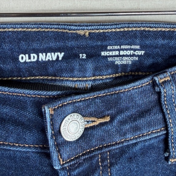 Old Navy Extra High Rise Kicker Bootcut Jeans size 12 Blue - Picture 3 of 9